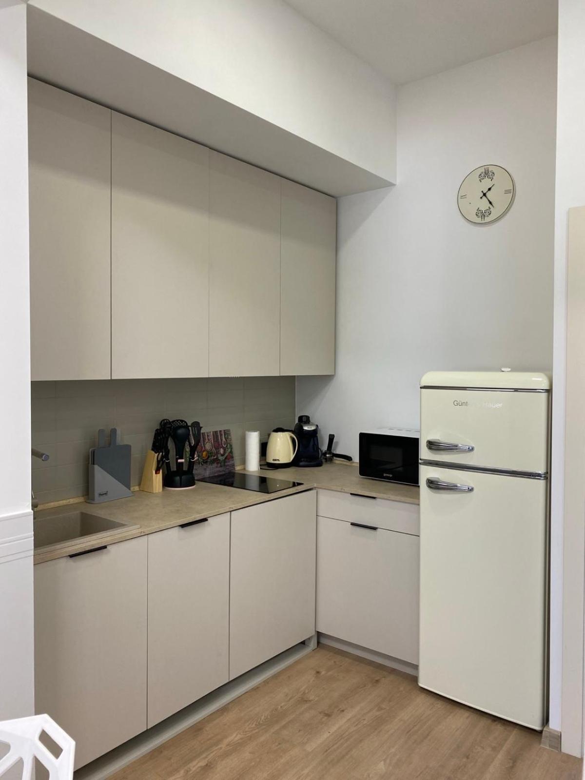 3 Bedrooms Apartment On Nasypna 3 Lviv Exterior foto